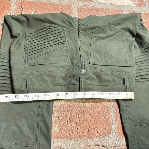 Prana Breanna Cargo Green stretchy moto style stiching multi functional pants 2 - Picture 7 of 16